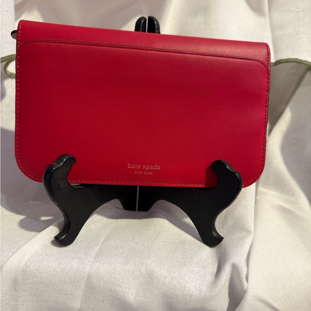 Kate Spade Nadine Medium Clutch Wallet - Picture 2 of 8